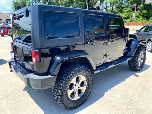 Used 2018 Jeep Wrangler Unlimited Sahara image 6