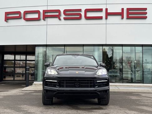 New 2026 Porsche Cayenne Coupe image 18