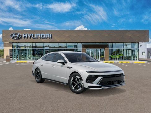 New 2026 Hyundai Sonata SEL FWD image 2