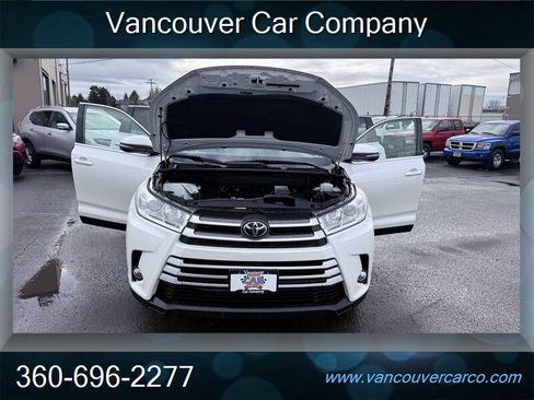 Used 2019 Toyota Highlander XLE image 38