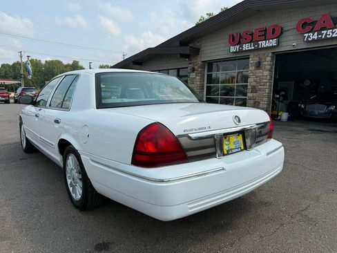 Used 2009 Mercury Grand Marquis LS RWD image 3