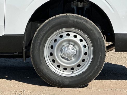 New 2025 Ford Maverick XL w/ Equipment Group 102A image 23