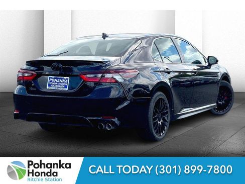Used 2023 Toyota Camry SE image 13