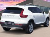 Used 2019 Volvo XC40 T5 Momentum image 5