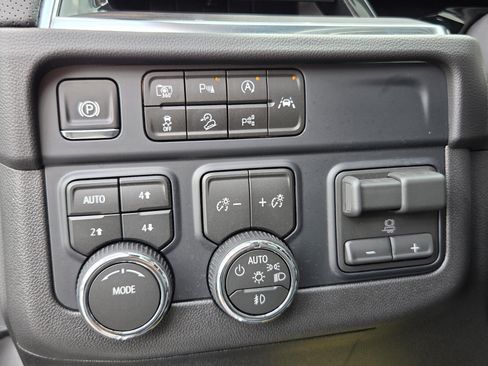 New 2026 Chevrolet Tahoe Premier AWD/4WD image 14
