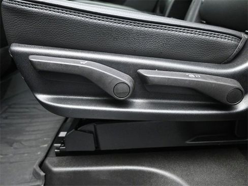 Used 2022 GMC Yukon Denali image 10