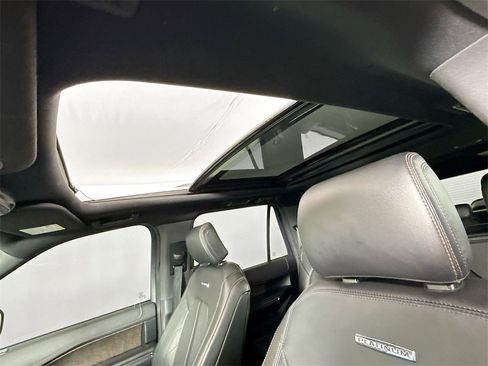 Used 2020 Ford Expedition Max Limited w/ Equipment Group 301A image 24