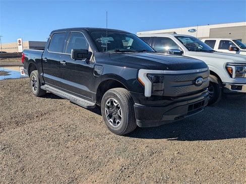 Used 2023 Ford F150 Lightning XLT image 3