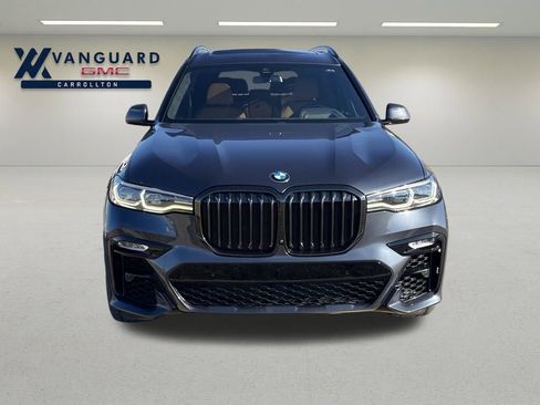 Used 2022 BMW X7 M50i w/ Cold Weather Package image 10