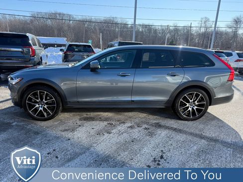 Used 2020 Volvo V90 T6 Cross Country w/ Protection Package Premier image 5