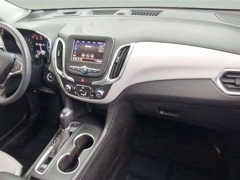 Certified 2021 Chevrolet Equinox LS image 30