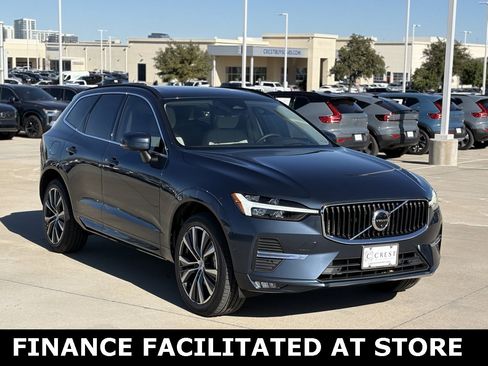 Certified 2022 Volvo XC60 B5 Momentum w/ Advanced Package image 5