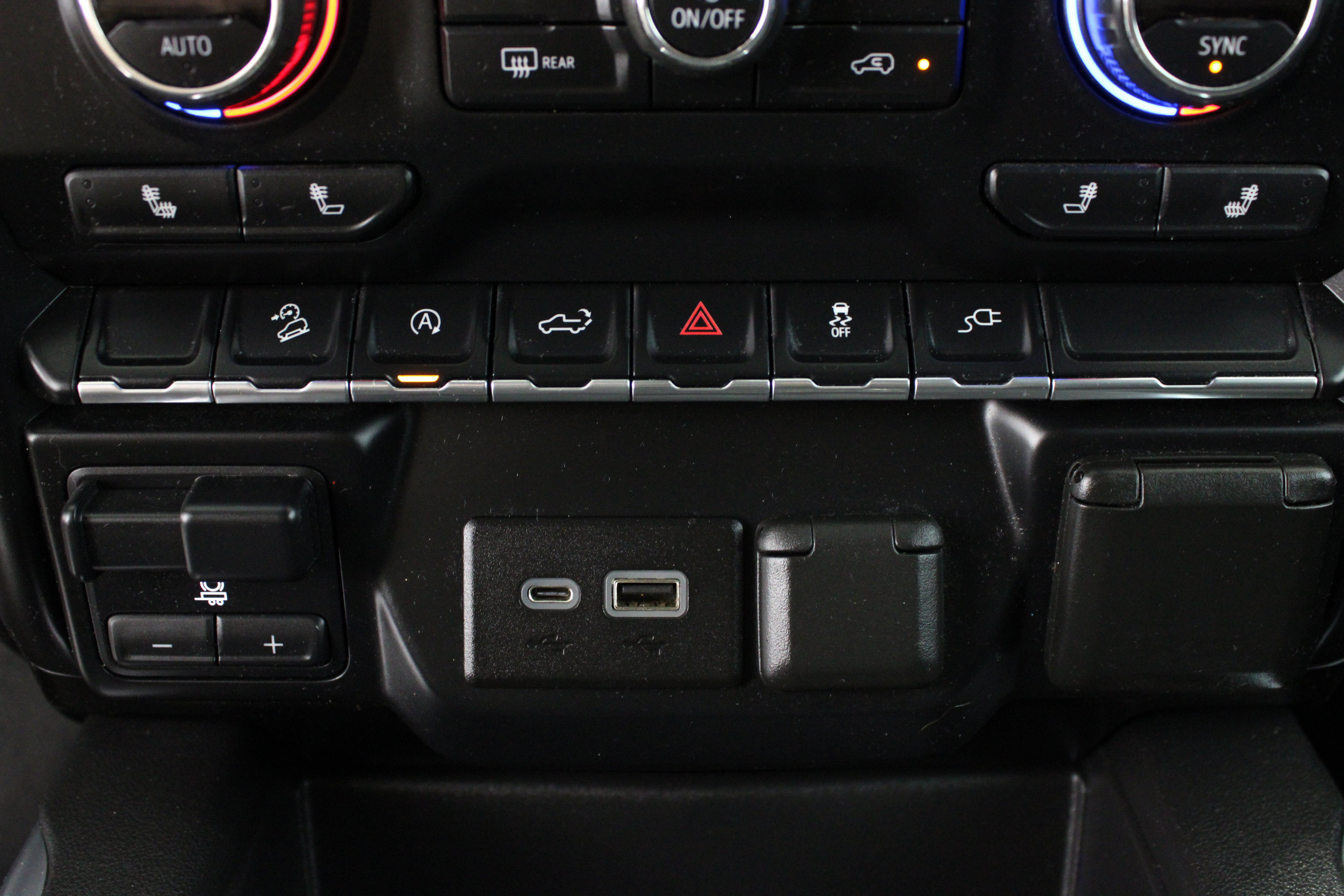 Used 2019 Chevrolet Silverado 1500 RST w/ All-Star Edition AWD/4WD image 24