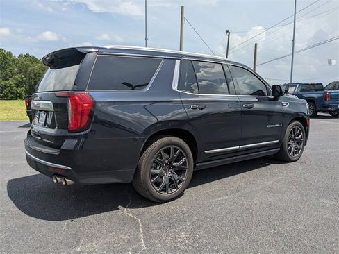 Used 2024 GMC Yukon Denali w/ Denali Reserve Package image 4
