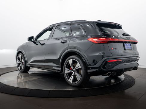 New 2026 Audi SQ5 Prestige AWD/4WD image 5