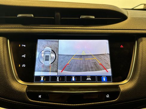 Used 2024 Cadillac XT5 Premium Luxury w/ Technology Package AWD/4WD image 17