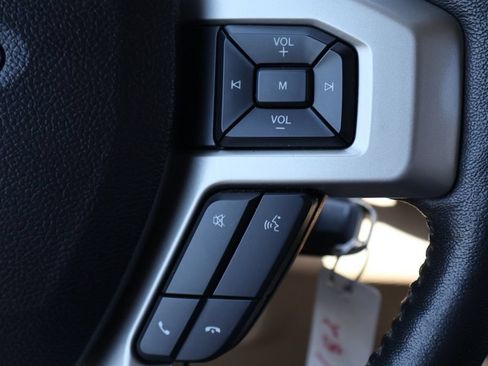 Used 2017 Ford F250 Lariat AWD/4WD image 7