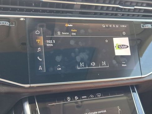 Used 2022 Audi Q8 Premium Plus AWD/4WD image 13