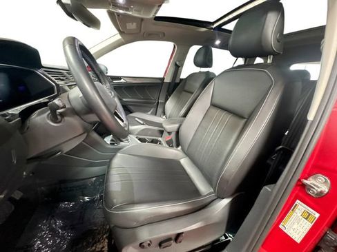 Certified 2023 Volkswagen Tiguan SE w/ Panoramic Sunroof Package FWD image 14