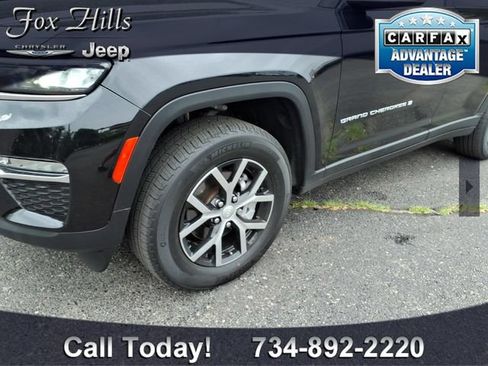 Used 2024 Jeep Grand Cherokee Limited AWD/4WD image 5