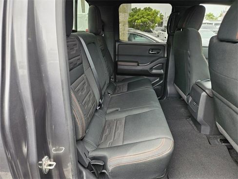 Used 2024 Nissan Frontier Pro-X image 9