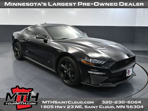 Used 2022 Ford Mustang Coupe RWD image 1