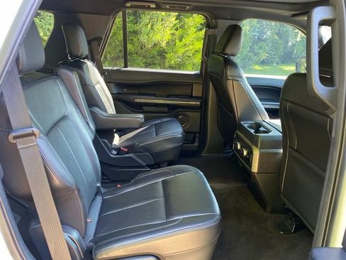 Used 2021 Ford Expedition XLT RWD image 34