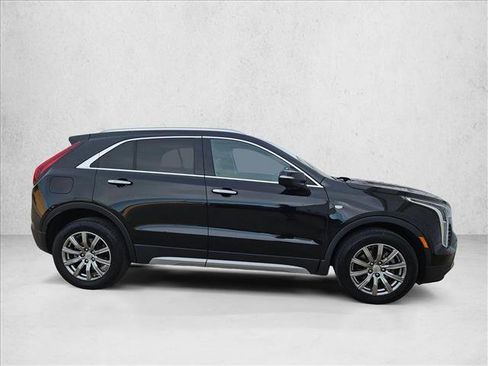 Used 2023 Cadillac XT4 Premium Luxury image 4