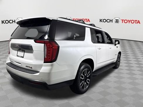 Used 2021 GMC Yukon XL AT4 w/ Technology Package AWD/4WD image 8