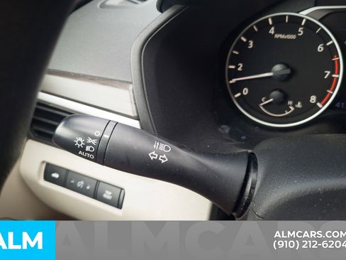 Used 2025 Nissan Altima 2.5 SV image 17