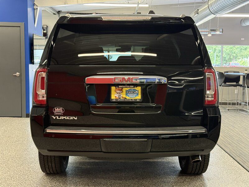 Used 2015 GMC Yukon Denali w/ Premium Package AWD/4WD image 8