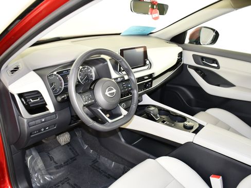 Used 2023 Nissan Rogue SL AWD/4WD image 39
