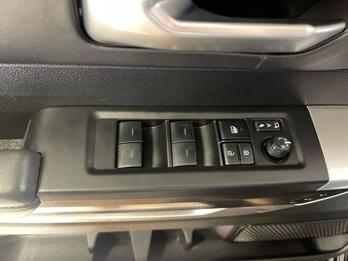 Used 2023 Toyota Tundra Platinum AWD/4WD image 13