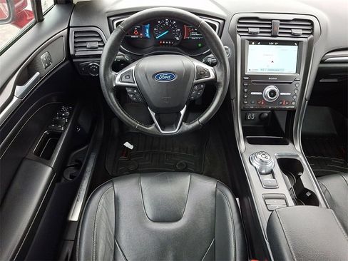 Used 2019 Ford Fusion Energi Titanium image 12