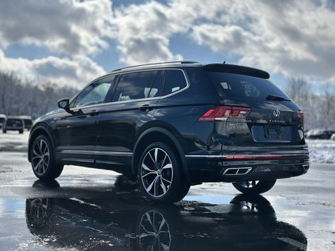 Used 2022 Volkswagen Tiguan SEL R-Line image 4