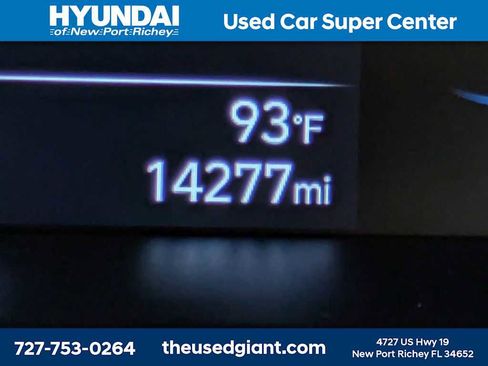 Used 2025 Hyundai Elantra Sport FWD image 29