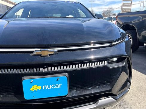 Used 2025 Chevrolet Equinox EV LT image 31