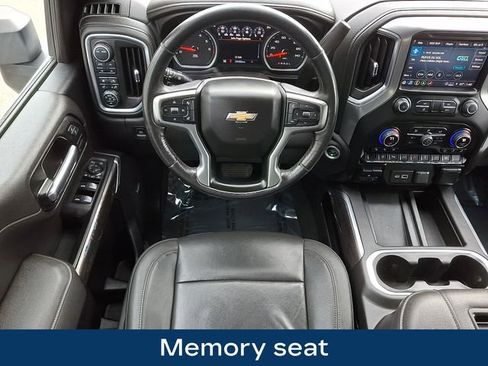 Used 2022 Chevrolet Silverado 2500 LTZ w/ LTZ Premium Package image 16