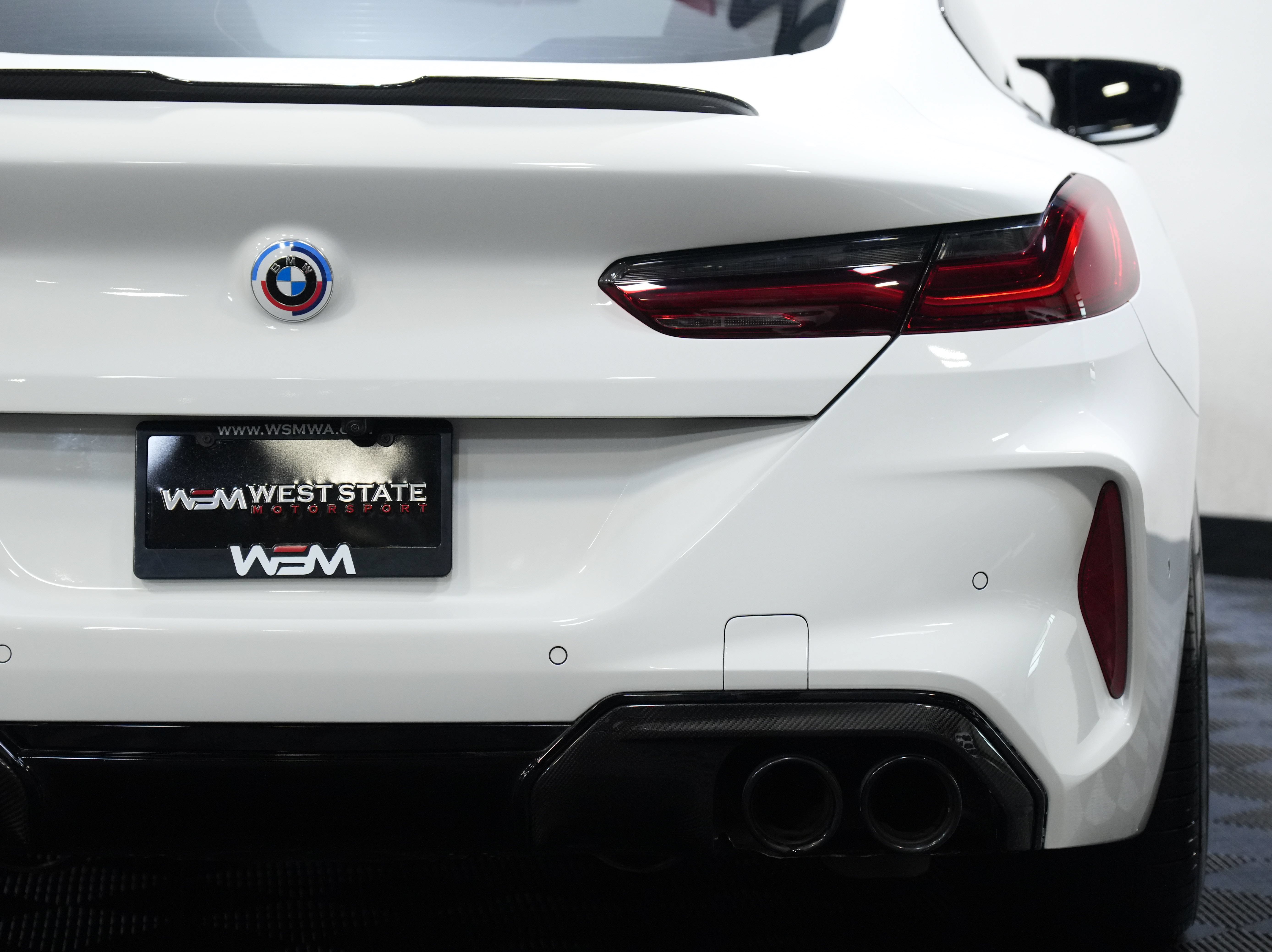 Used 2023 BMW M8 Competition w/ M Carbon Exterior Package AWD/4WD image 17