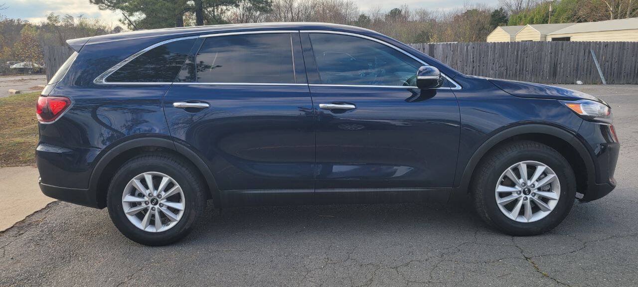 Used 2020 Kia Sorento LX FWD image 8