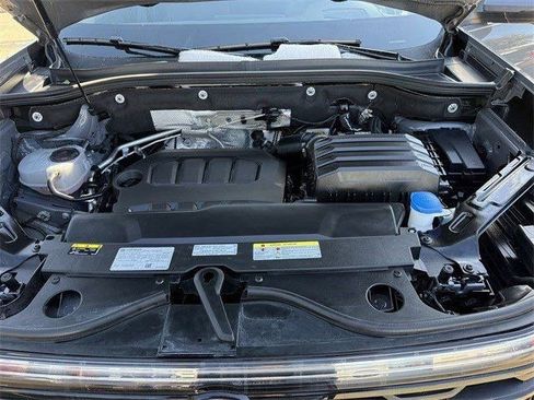Used 2025 Volkswagen Atlas SEL Premium R-Line AWD/4WD image 26