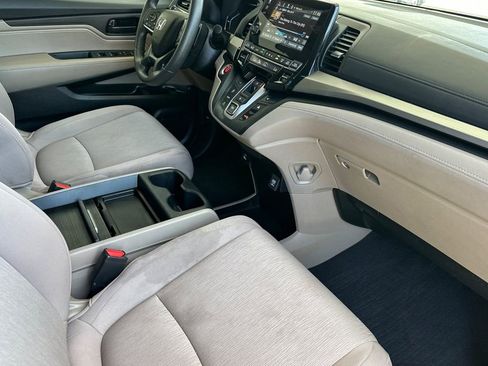 Used 2021 Honda Odyssey EX image 16