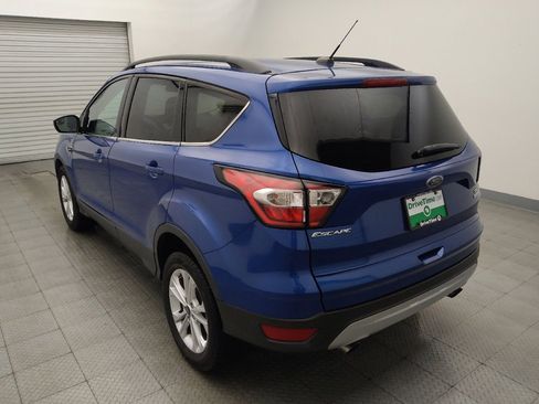 Used 2018 Ford Escape SE FWD image 5