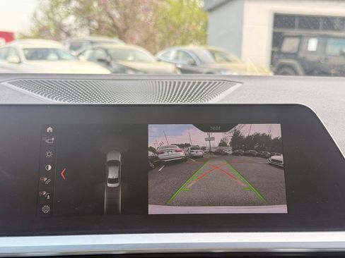 Used 2020 BMW 330i Sedan w/ Convenience Package image 21