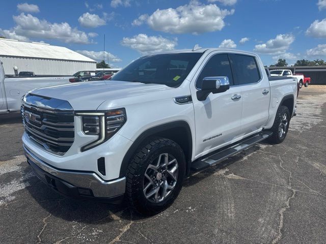 Used 2022 GMC Sierra 1500 SLT AWD/4WD image 8