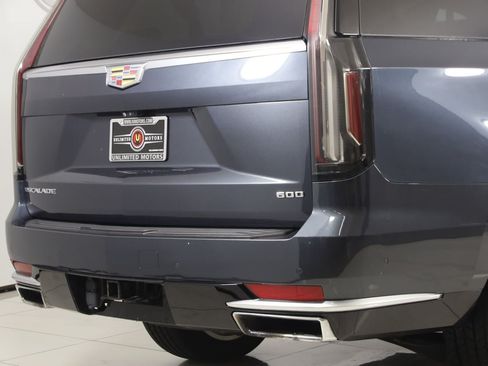 Used 2021 Cadillac Escalade ESV Premium Luxury AWD/4WD image 49