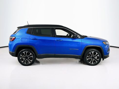 Used 2023 Jeep Compass Limited AWD/4WD image 4