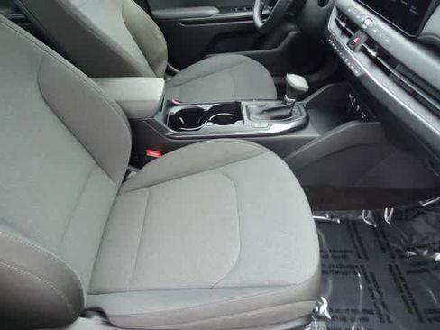 Used 2025 Kia K4 FWD image 13