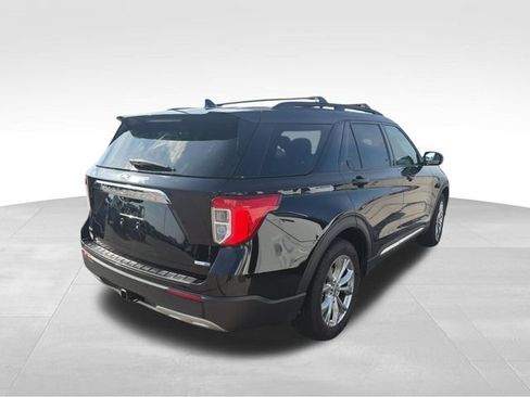 Used 2020 Ford Explorer XLT w/ Equipment Group 202A AWD/4WD image 7