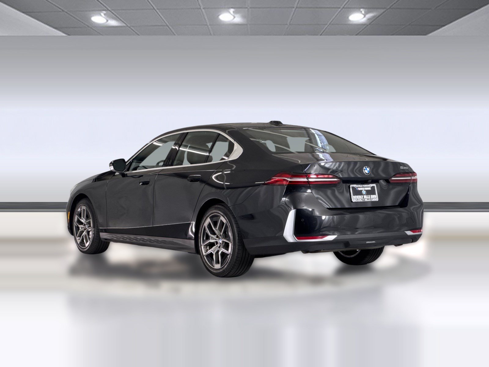 Used 2026 BMW 530i w/ Premium Package RWD image 3